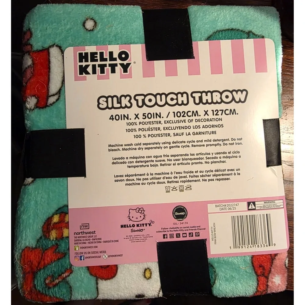 Hello Kitty Fleece Christmas Throw Blanket 40x50 Holiday Silk Touch Sanrio Plush